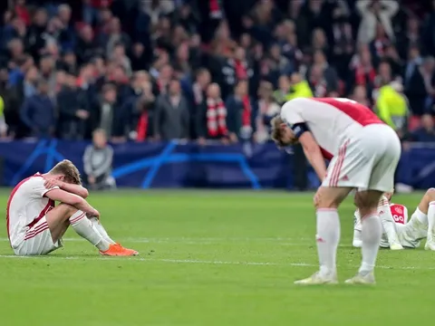 Sau trụ cột Messi, Barca tiếp tục chứng kiến tương lai đội nhà khóc hận ở Champions League