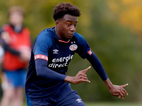 Tài năng trẻ 2k2 mạnh dạn từ chối Man United và cái kết