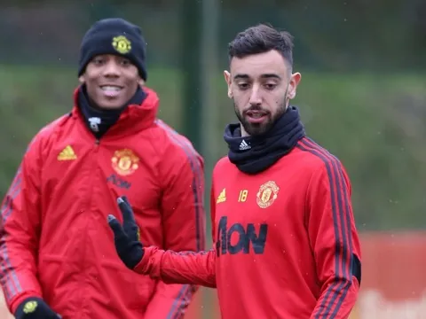 Tại sao Bruno Fernandes chưa thể đá chính ở trận gặp Wolves?