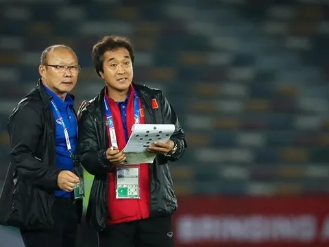 'Bóng đá Thái Lan chiêu mộ HLV Hàn Quốc để bắt kịp Việt Nam'