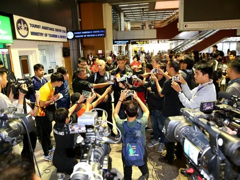 U23 Thái Lan ê chề về nước, Supachai cúi đầu xin lỗi