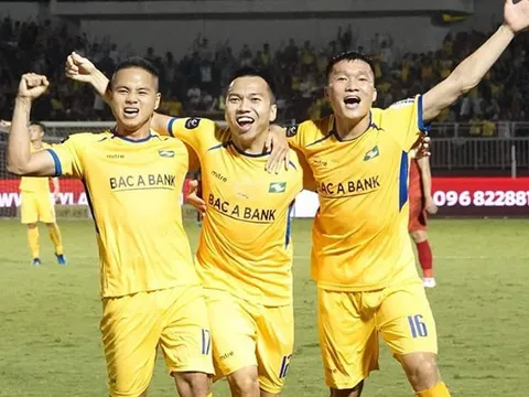 Thầy Park ơi, Khắc Ngọc vừa ghi bàn cho SLNA!