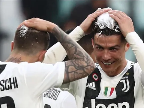 Thống kê khủng khiếp của Ronaldo trên ngai vương của Serie A