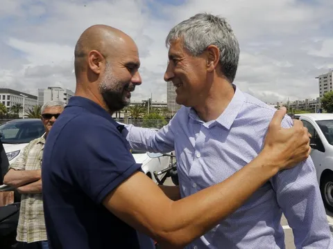 Thông số khủng hơn Pep, tân HLV Barca đang khiến fan "sướng rơn"