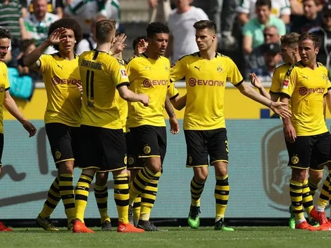 "Thống soái" Dortmund tự hào: "Chúng tôi chưa bao giờ từ bỏ hy vọng."
