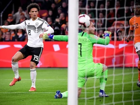 Thủ môn đối phương không dám nhìn sau cú nã đại bác của Sane