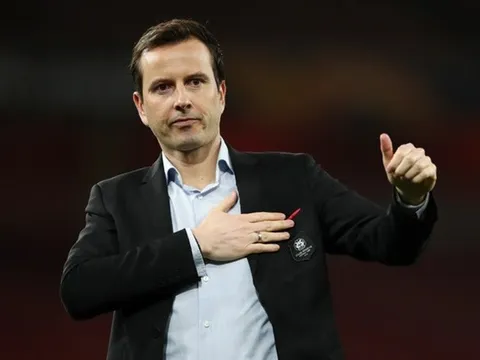 Thua đau ở Emirates, HLV Rennes nghi ngờ Arsenal "chơi ăn gian"?