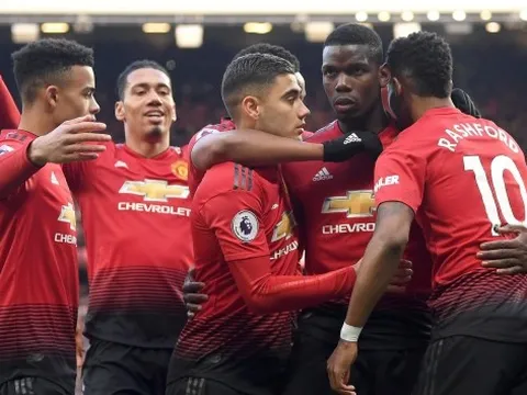 "Thừa nước đục thả câu", Barca tiếp tục chi 100 triệu giật trụ cột M.U