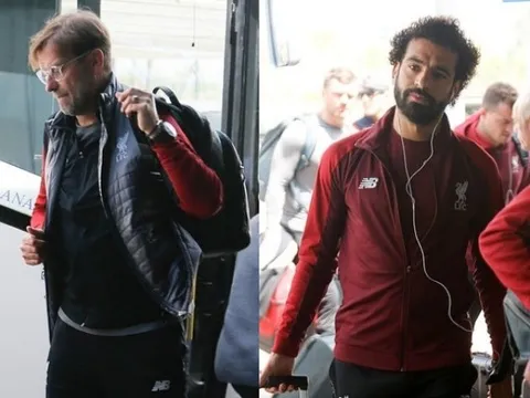 Thua thảm Barca, dàn sao Liverpool buồn tiu nghỉu trở về Anh