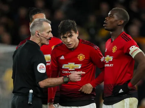 Thua Wolves nhưng Man United nên cảm thấy may mắn vì điều này