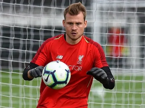 HLV thủ môn Liverpool nói lời thật lòng về Simon Mignolet
