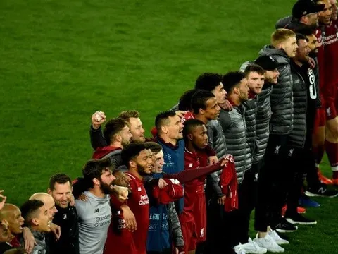 3 ngày trước trận chung kết, điều này diễn ra và Liverpool ẵm cúp
