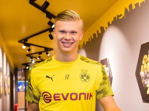 Rất nhanh! "Thương vụ hụt" của Man Utd đã có mặt ở bến đỗ mới