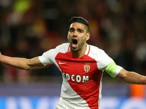 Thương vụ 'thảm họa' của Man Utd sắp sang Serie A chơi bóng