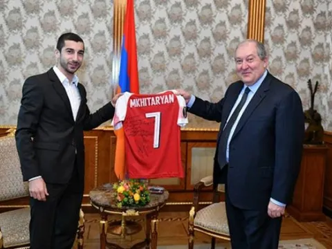Vì 1 lý do bất ngờ, sao Arsenal được tổng thống Armenia "triệu hồi" cấp tốc