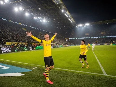 Tiếp tục ghi bàn, Haaland đi vào lịch sử Bundesliga