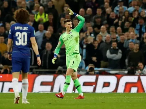 TIẾT LỘ! Điều Kepa nói với Sarri trong phòng thay đồ