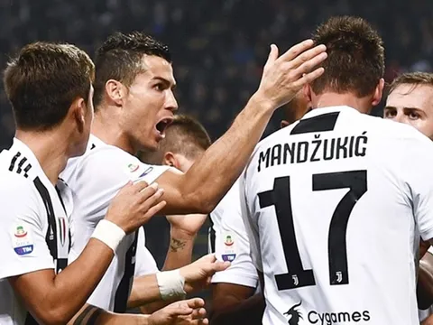 Tiết lộ điều Ronaldo đã nói với Szczesny để đánh bại Higuain trên chấm phạt đền