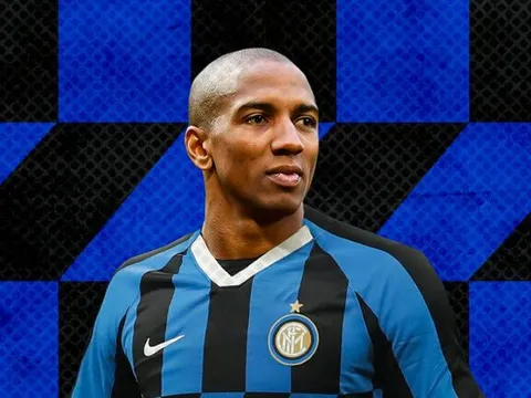 Conte nêu lý do Ashley Young chưa thể ra sân cho Inter
