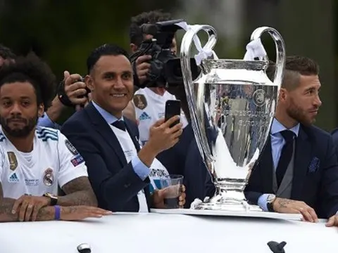 Tin đau lòng cho "bạn thân" Ronaldo: "Cậu ấy có thể đã chơi trận cuối ở Real"