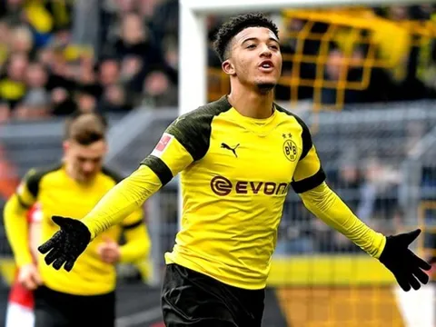 "Tôi chắc chắn 100% Sancho sẽ rời Dortmund ..."