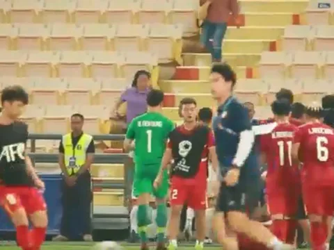 Tiến Dũng phản ứng thế nào trước BHL Việt Nam?