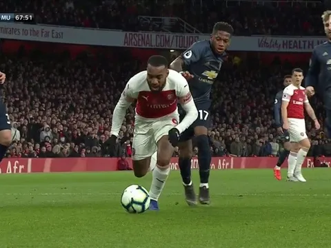 'Tôi không nghĩ đó là 1 quả penalty'