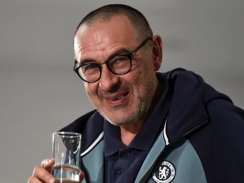 "Tôi ủng hộ Chelsea giành chức vô địch Europa League"