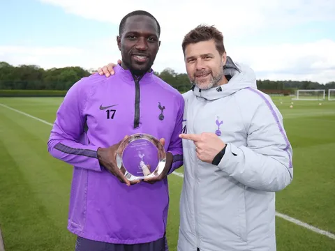 Tottenham có giải thưởng mới, bất ngờ với người được vinh danh