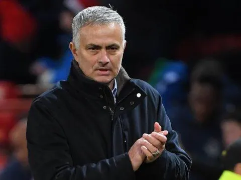 Trở lại cứu Chelsea, câu trả lời của Mourinho là...