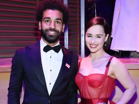 Trốn Liverpool, Salah lịch lãm diện kiến 'Mẹ Rồng'