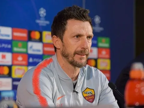 Trước tin đồn về tương lai, thuyền trưởng AS Roma đáp trả mạnh mẽ