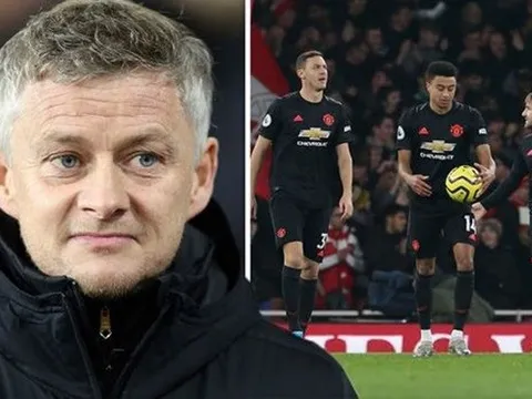 Quá mù quáng, Solskjaer có thể bị "kẻ ông tin tưởng" nhất đá bay ghế ở M.U