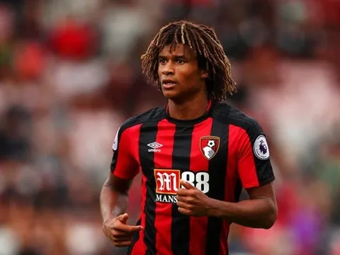 Từ Italia, Napoli đang khiến Chelsea lo lắng