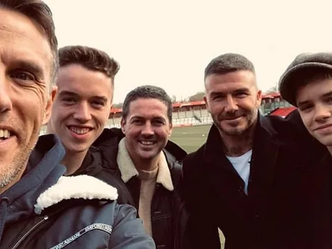 U18 Man United hủy diệt đối thủ trong ngày Neville đến xem con trai thi đấu