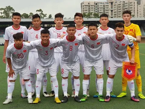 Bùi Tiến Sinh "mở điểm" cho U18 Việt Nam