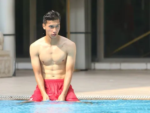 U22 Việt Nam khoe "6 múi", lấy lại tinh thần tranh HCĐ