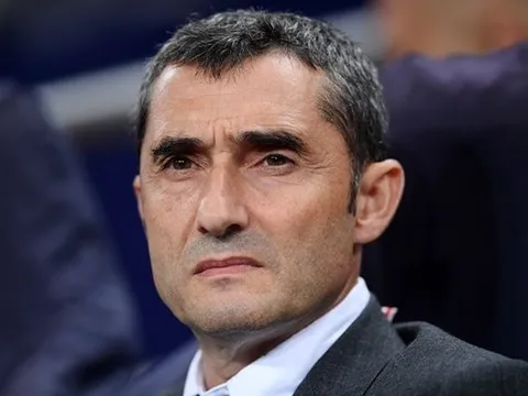 Valverde sẽ sử dụng đội hình nào trước trận siêu kinh điển?