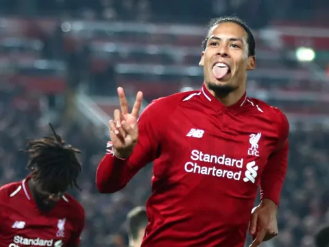 "Van Dijk sẽ vĩ đại hơn huyền thoại Man Utd"