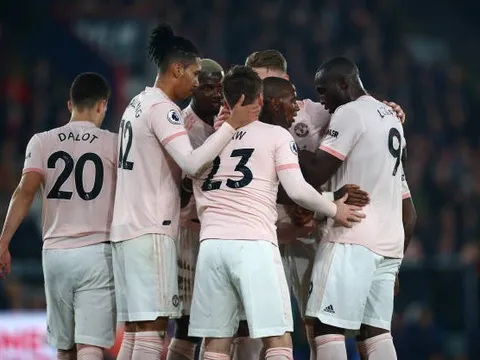 Vắng Rashford, 'chân gỗ' chơi tưng bừng đưa Man United vượt bão