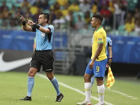 VAR ra tay giải nguy, Venezuela xuất sắc cầm hòa gã khổng lồ Nam mỹ