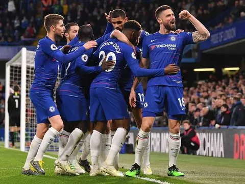 Vì sao Chelsea nên tin vào Giroud hơn Higuain?