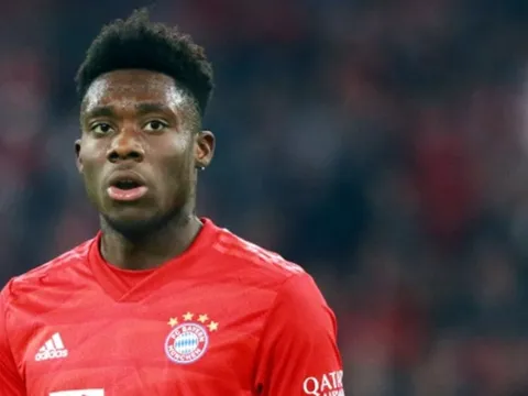 Vượt mặt "siêu thú săn bàn", "hiện tượng" của Bayern được vinh danh