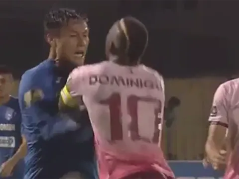 Khiêu khích đối thủ, Mạc Hồng Quân nhận án phạt nguội từ VFF