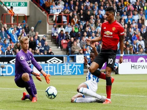 Neville: "Cậu ấy sẽ gánh vác trọng trách ghi bàn của United"
