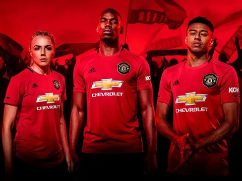 Fan Man Utd: "Chúng ta giờ khác gì Liverpool"