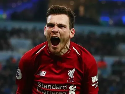 Robertson: Cậu ấy không phải là người!