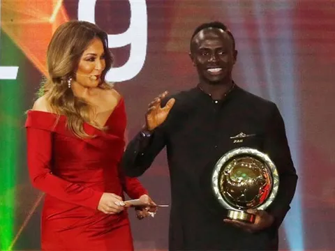 Liverpool và khoảng cách khủng khiếp nhất lịch sử