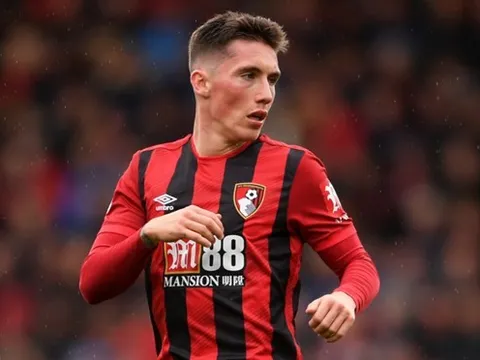 "Tiểu Torres" bị đem bán, vì sao CĐV Liverpool lại mừng?