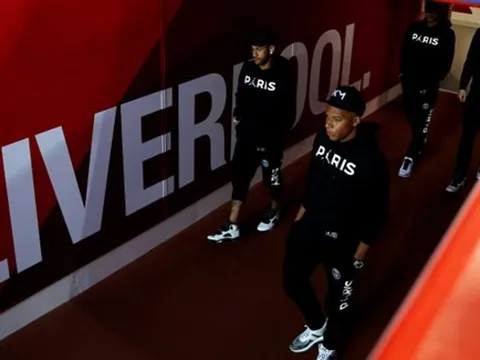 Những lần NHM "điên đảo" vì mối tình giữa Liverpool - Mbappé